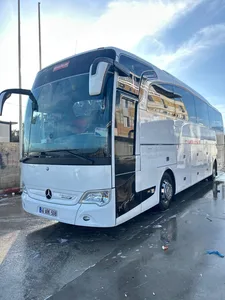 Diyarbakır otobüs kiralama hizmetinde kullanılan Mercedes Travego otobüsün ön yan görünümü